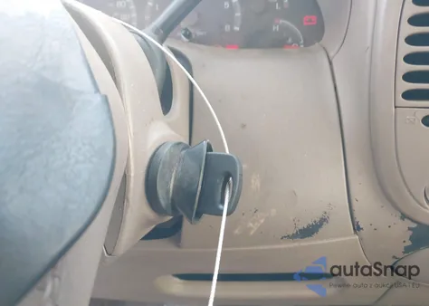 2002 Ford F-150 King Ranch/Lariat/Xl/Xlt z USA, uszkodzony, nr VIN 1FTRX18L02NB01147